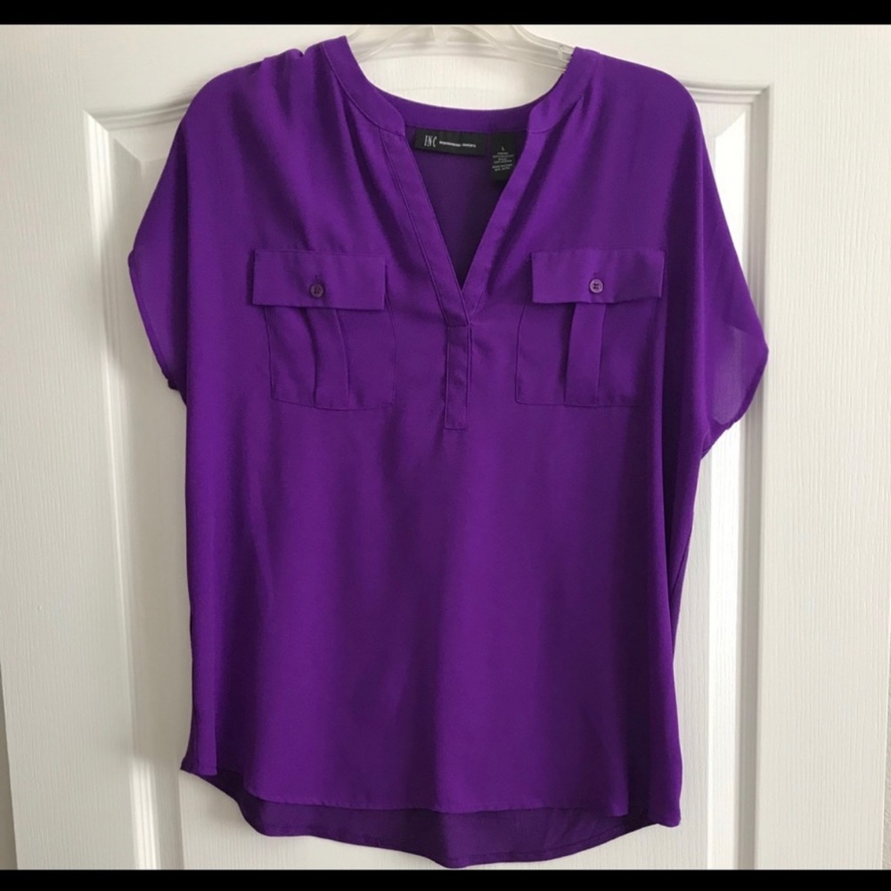 INC Purple Pull on Top/Blouse 2 Front Pockets, Sz L.